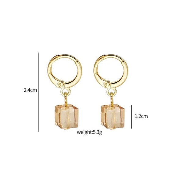 Cube Decor Drop Earrings - Picture 4 of 5